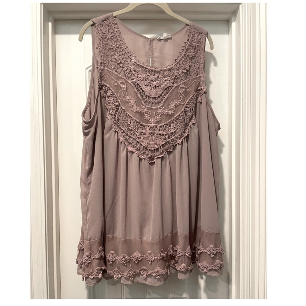 Boutique 2X Sleeveless Blouse (Tunic length)